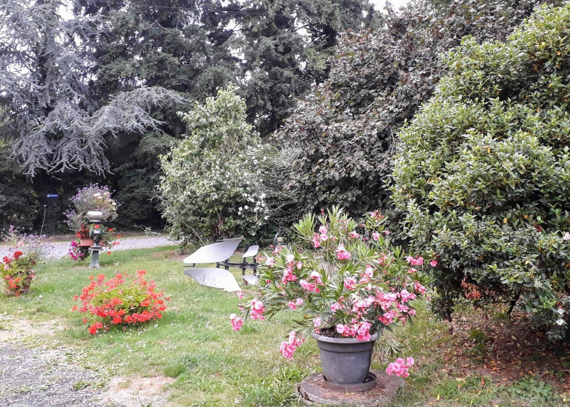 Bed and Breakfast La Ferme Des Tertres La Chapelle-pres-Sees Exterior foto